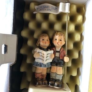 Hummel Figurine - Hum 790 - 20th Anniversary